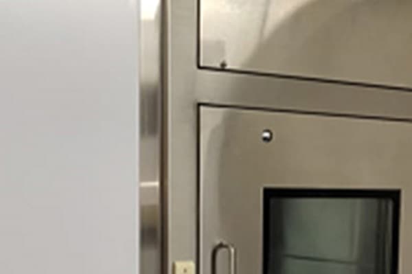 HEPA 99.997% Filtration & Exhaust Decontamination